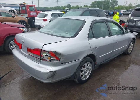 2002 Honda Accord Ex/Se из США, поврежденный, VIN 1HGCG66852A160513
